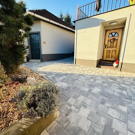 Utulny Apartman V Klidne Casti Benesova Benesov  Exterior photo