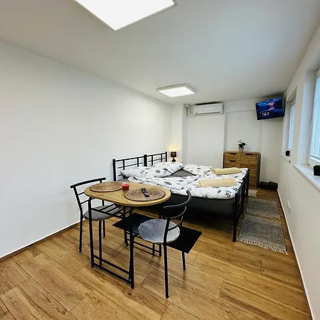 Utulny Apartman V Klidne Casti Benesova Benesov  Exterior photo